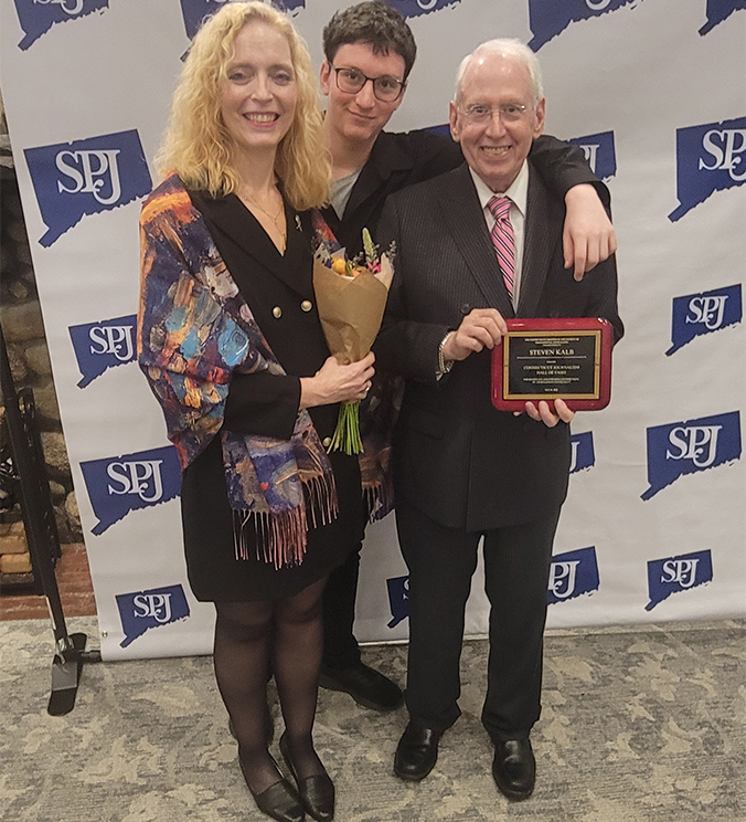Kathleen Marple Kalb with Martin Kalb and honoree Steve Kalb. 